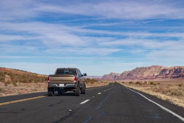 Arizona 'da bir RAM 1500 Laramie 4x4' ün fotoğrafı..