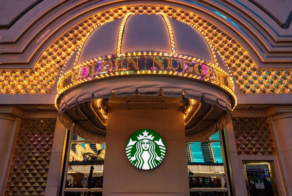 Uma Foto Dos Sinais Néon Starbucks Golden Nugget Las Vegas — Fotografia de Stock