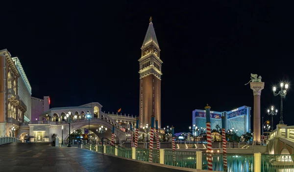 Uma Foto Las Vegas Veneziana Noite Com Ponte Rialto Esquerda — Fotografia de Stock