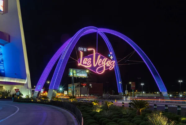 Uma Foto Las Vegas Boulevard Gateway Arches Noite — Fotografia de Stock