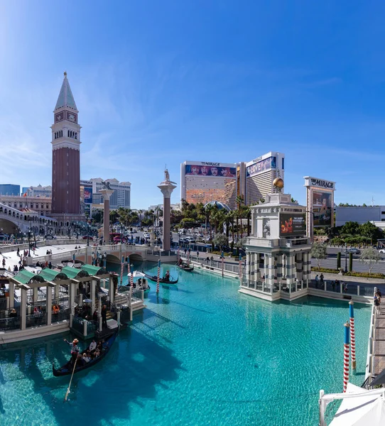 Uma Foto Veneziano Las Vegas Com Torre Campanile Esquerda Mirage — Fotografia de Stock