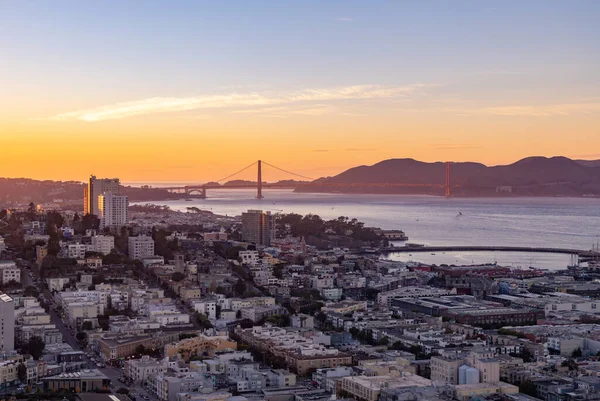 Obrázek Golden Gate Bridge Při Západu Slunce Jak Vidět Coit — Stock fotografie