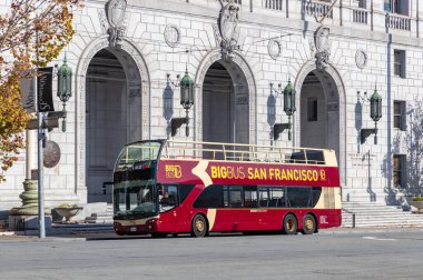 A picture of a BigBus San Francisco tour bus. clipart