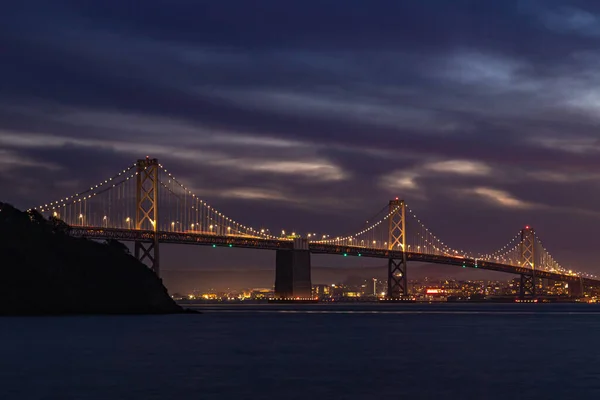 Une Photo Pont Oakland Bay Vue Île Treasure Nuit — Photo