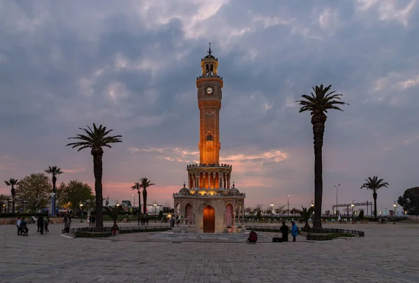 Una Imagen Torre Del Reloj Izmir Plaza Konak Atardecer — Foto de Stock
