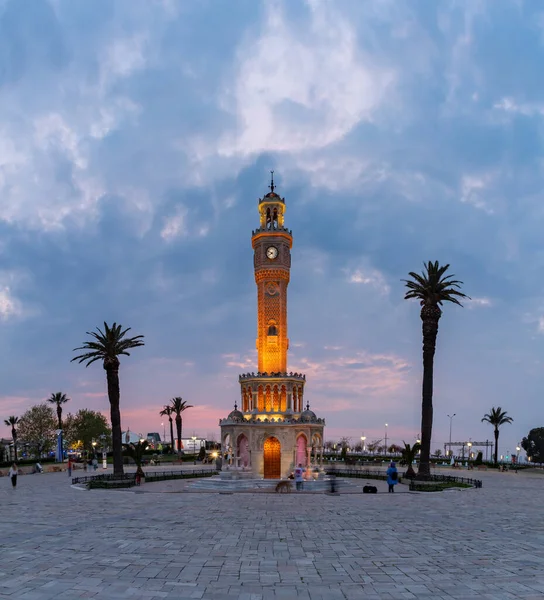 Una Imagen Torre Del Reloj Izmir Plaza Konak Atardecer — Foto de Stock