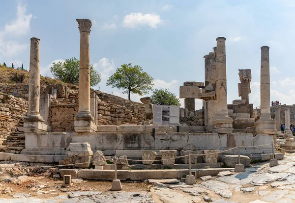 Una Foto Del Monumento Memmio Ciudad Antigua Éfeso —  Fotos de Stock
