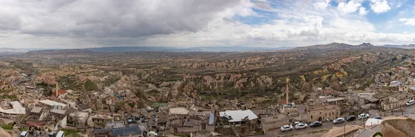 Panoramatický Snímek Historického Národního Parku Goreme Pozadí Města Uchisar Popředí — Stock fotografie