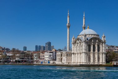 Ortakoy Camii 'nin bir resmi..