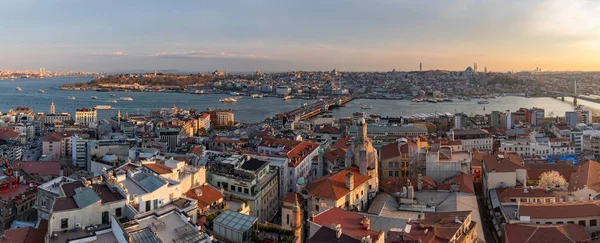 Картина Стамбульского Золотого Рога Закате — стоковое фото
