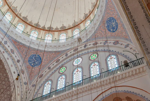 Una Imagen Del Colorido Magnífico Interior Mezquita Beyazit Estambul — Foto de Stock