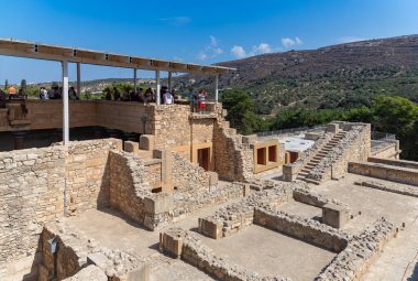 Knossos Sarayı 'ndaki Büyük Merdiven' in bir resmi..
