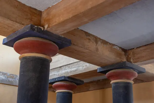 A picture of the second story of the Throne Room of the Knossos Palace.