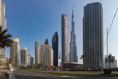 Dubai yakınlarındaki Burj Halife 'nin bir fotoğrafı..