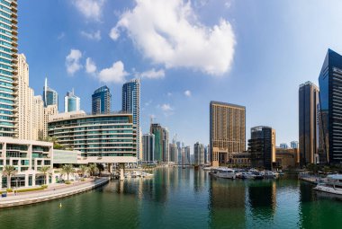 Dubai Marina Buindings 'in bir resmi..
