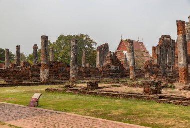 Wat Phra Si Santhe Tapınağının bir resmi..