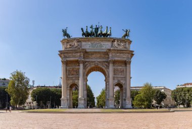 Milano 'daki Arco della Pace' in bir resmi..