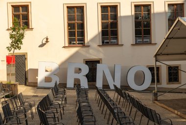 Brno tabelasının resmi..