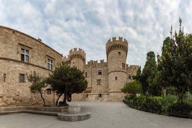 Rodos Şövalyelerinin Büyük Üstadı 'nın sarayının resmi..
