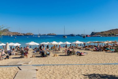 Lindos Plajı 'nın bir resmi..