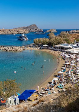 Lindos Plajı 'nın bir resmi..