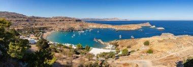 Lindos Sahili 'nin panorama resmi..