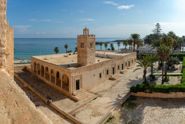 Büyük Manastır Camii 'nin bir resmi..