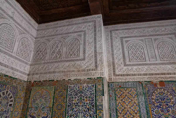 Barber Camii 'ndeki mimari detayların bir resmi ya da Kairouan' daki Sidi Sahib 'in Zawiya' sı..