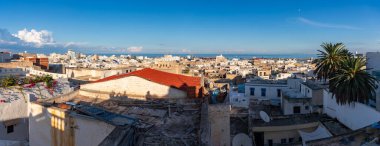 Susa Medine 'nin çatılarının panorama resmi..