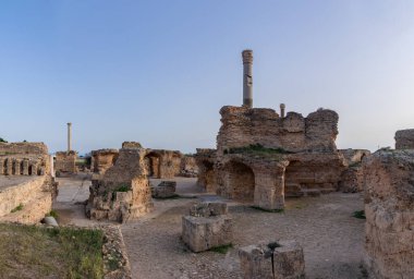 Kartaca arkeolojik sahasında Antoninus Hamamları 'nın bir resmi..