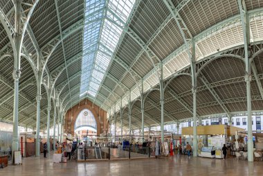 Valencia 'daki Mercado de Colon ya da Columbus Market' in bir resmi..