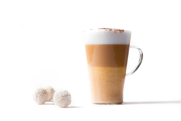 Cafe Latte Macchiato Geschichteter Kaffee Auf Weißem Hintergrund — Stockfoto