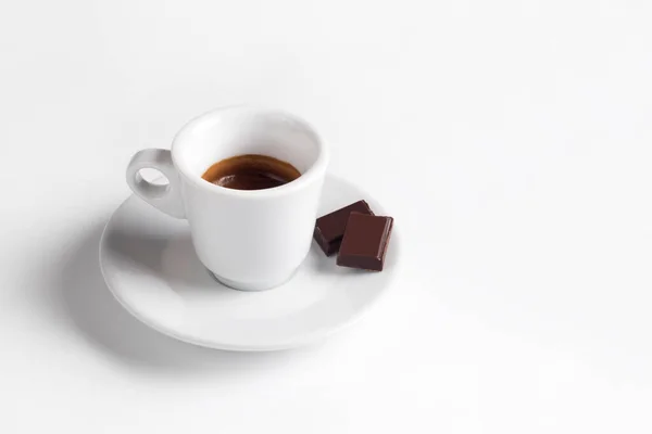 Tasse Café Avec Chocolat Sur Fond Blanc Coupe Espresso — Photo