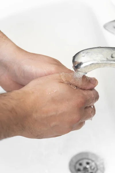 Mann Wäscht Sich Die Hände Badezimmer Der Beste Schutz Gegen — Stockfoto