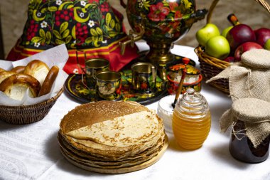 Masada Ukrayna usulü ballı krep.