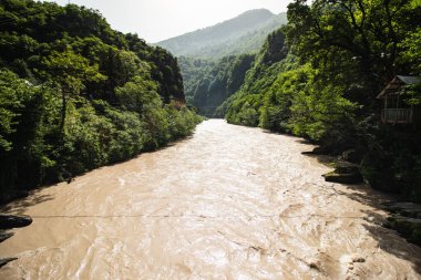 Adjara, Gürcistan 'ın Zeda Makhuntseti kenti yakınlarındaki Adzharistskali Nehri