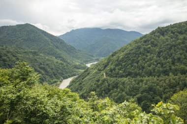Adjara, Gürcistan 'daki Adjaritskhali Nehri vadisi.