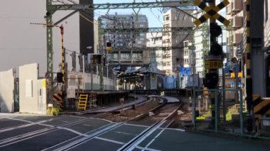 Tokyo Shinagawa demiryolu geçidi Kasım 2022 