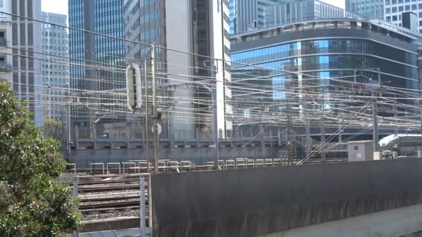 Tåg Som Går Japan Tokyo Landskap — Stockvideo