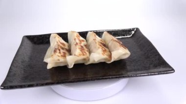 Gyoza Japon Tava Kızarmış Böreği