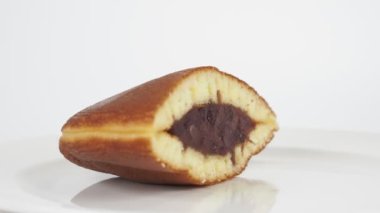 Dorayaki kesiti geleneksel Japon tatlıları