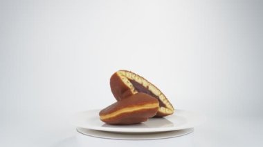 Dorayaki kesiti geleneksel Japon tatlıları