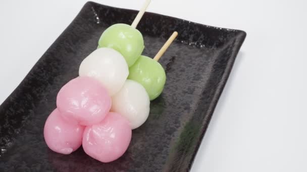 Trójkolorowe Pierogi Japońskie Tradycyjne Słodycze Dango — Wideo stockowe