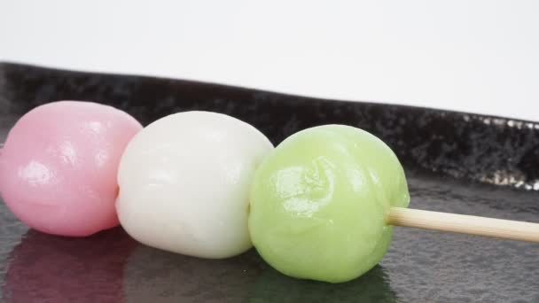 Ζυμαρικά Τρία Χρώματα Ιαπωνικά Παραδοσιακά Γλυκά Dango — Αρχείο Βίντεο