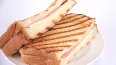 Sıcak sandviç, kısa video klibi