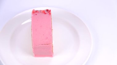 Çilekli pasta, kısa video klip