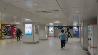 Tokyo istasyonu 2023 Nisan 'ının erken saatlerinde