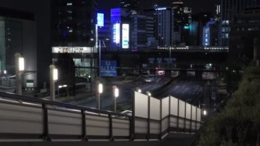 Shiodome Gece Manzarası, Japonya Tokyo Nisan 2023