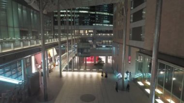 Shiodome Gece Manzarası, Japonya Tokyo Nisan 2023