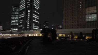 Shiodome Gece Manzarası, Japonya Tokyo Nisan 2023